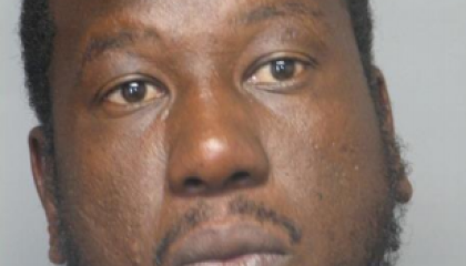 Male fugitive Damain Thomas