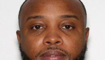 Face photo of male fugitive Terry Jackson